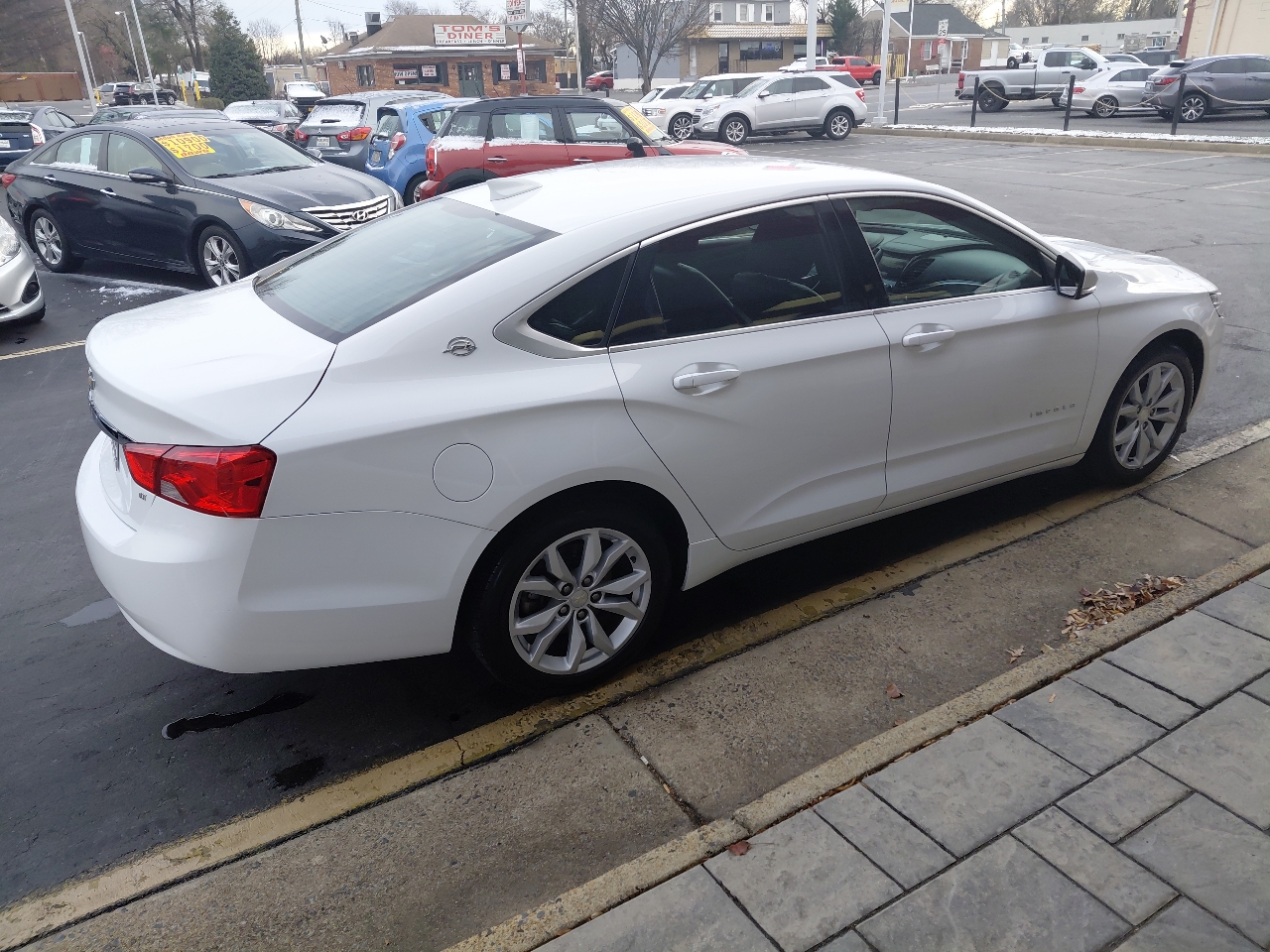 Chevrolet Impala 4dr Sdn LT w/1LT 2017