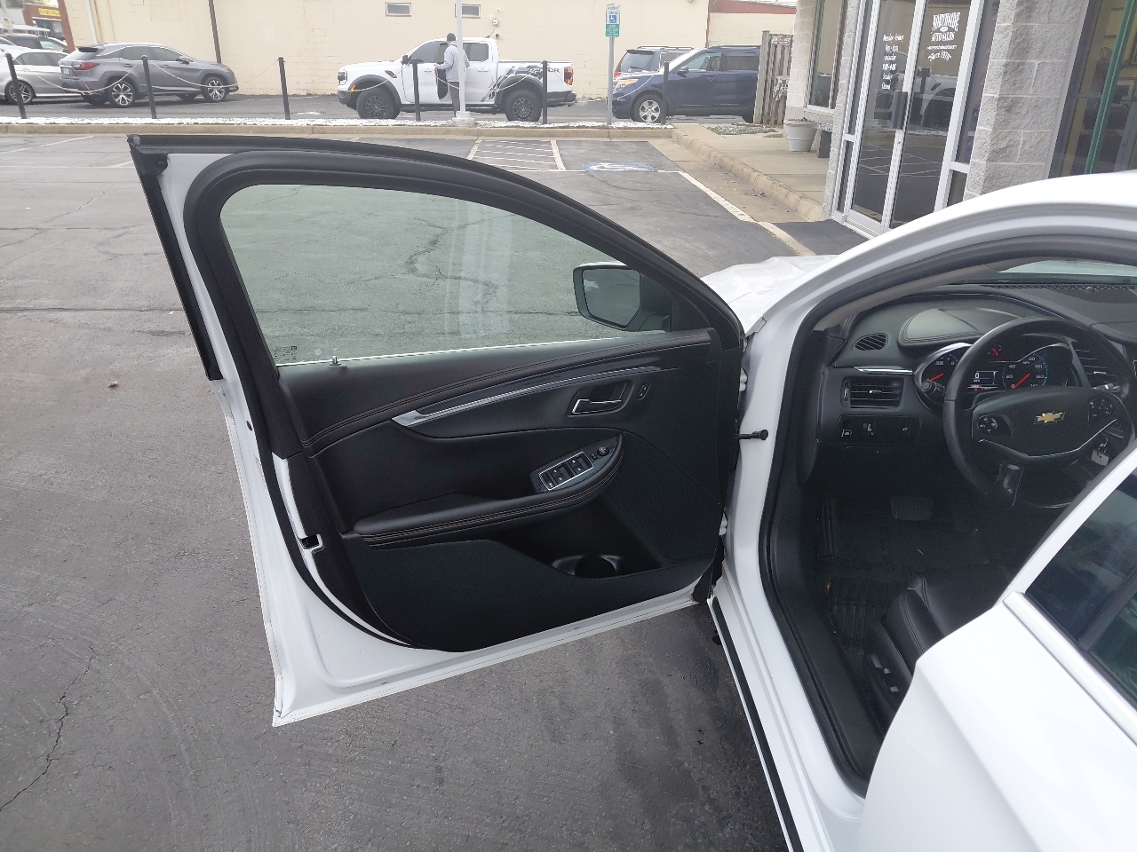 Chevrolet Impala 4dr Sdn LT w/1LT 2017