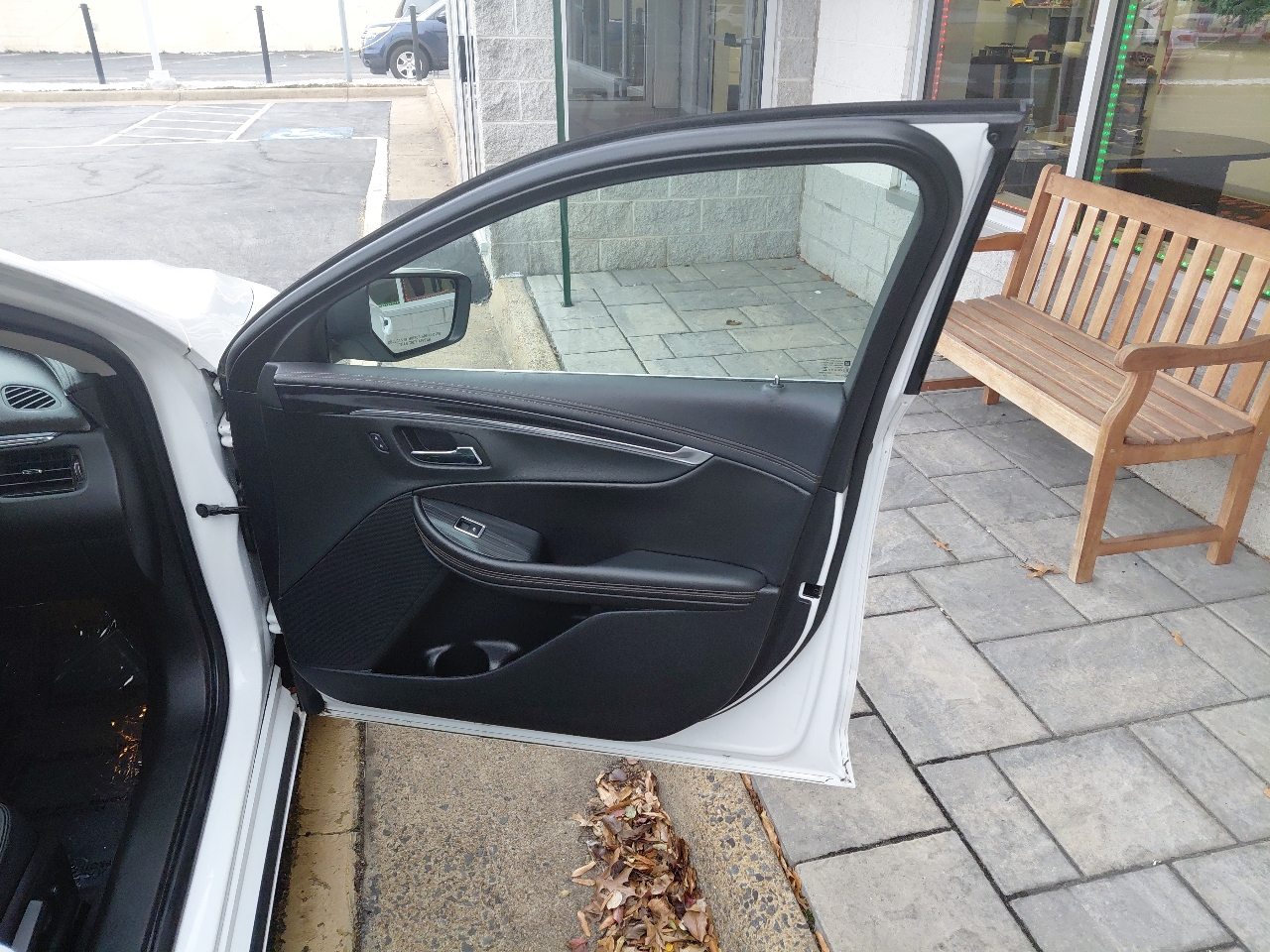 Chevrolet Impala 4dr Sdn LT w/1LT 2017