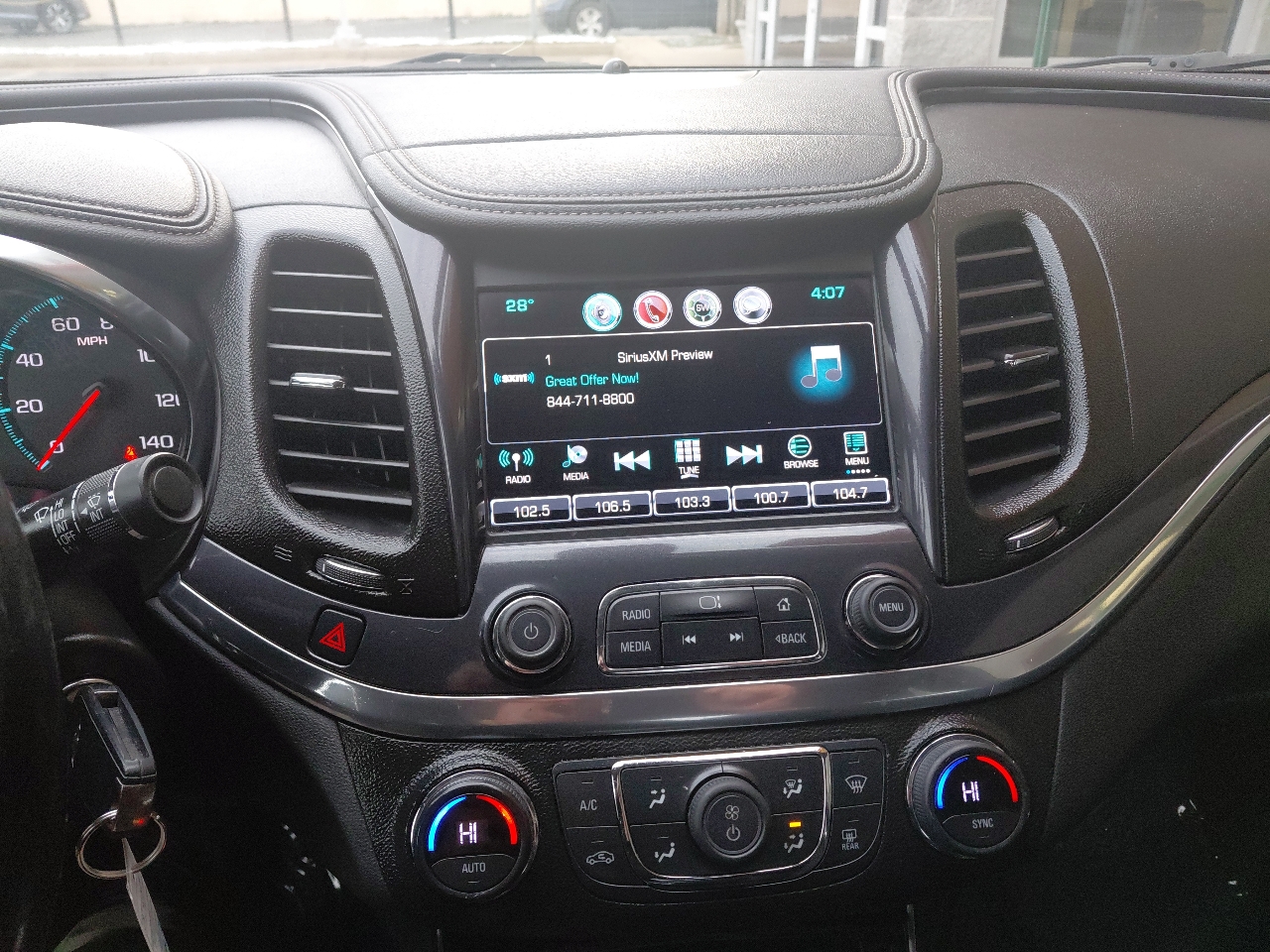 Chevrolet Impala 4dr Sdn LT w/1LT 2017