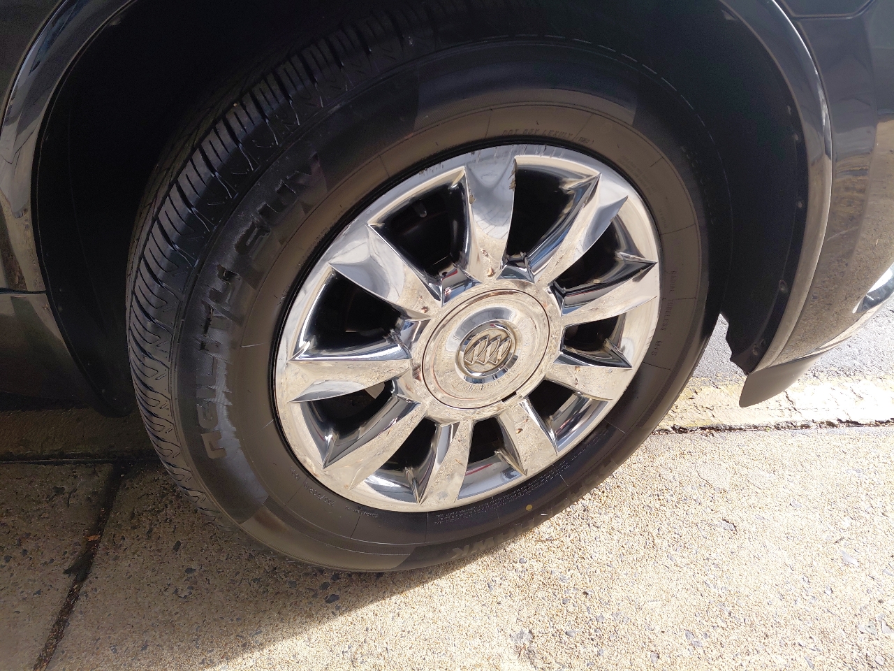 Buick Enclave AWD 4dr Premium 2013