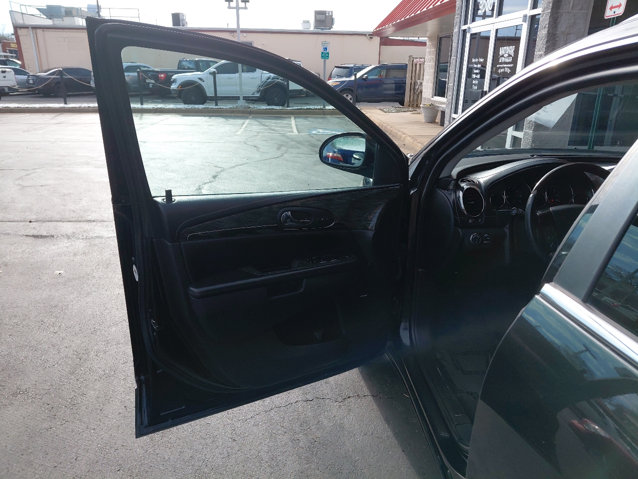 Buick Enclave AWD 4dr Premium 2013