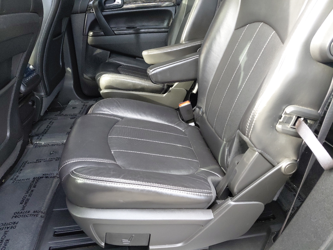 Buick Enclave AWD 4dr Premium 2013