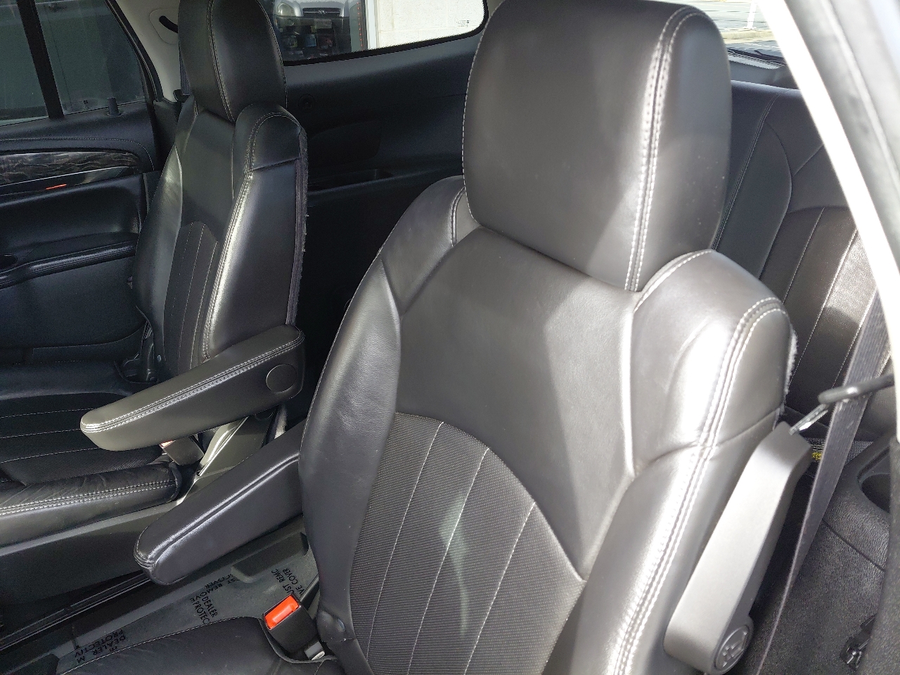 Buick Enclave AWD 4dr Premium 2013