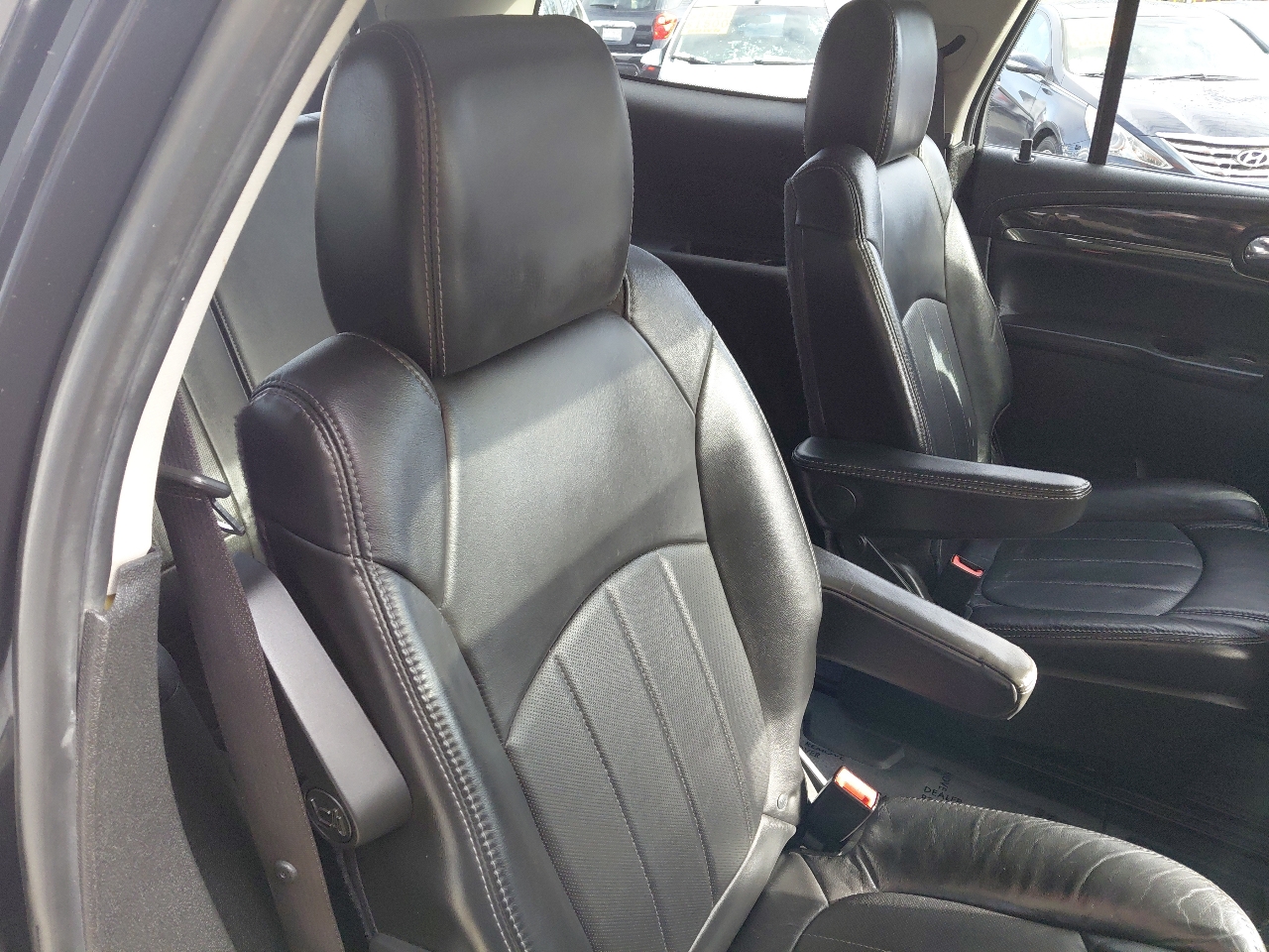 Buick Enclave AWD 4dr Premium 2013