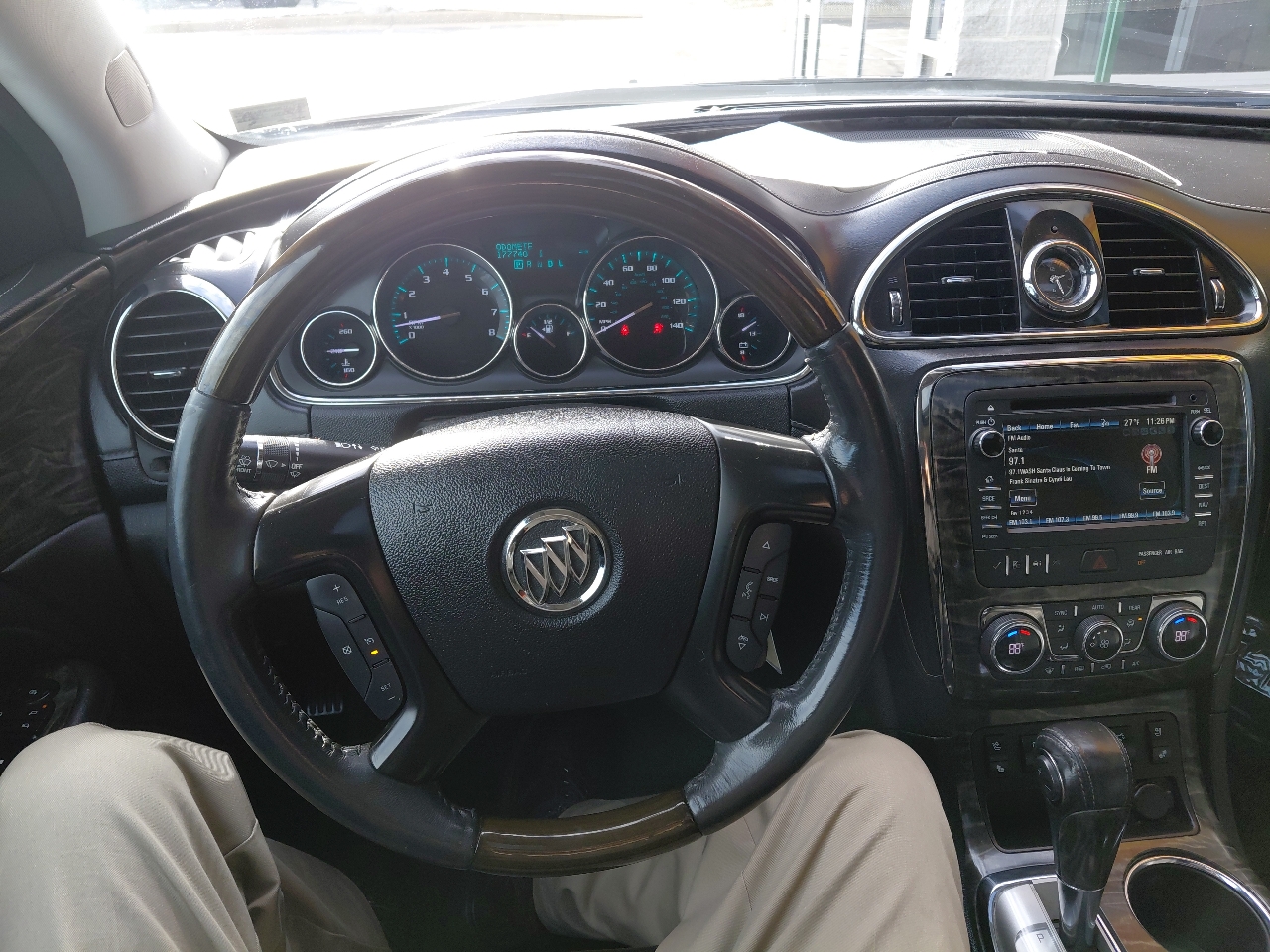 Buick Enclave AWD 4dr Premium 2013