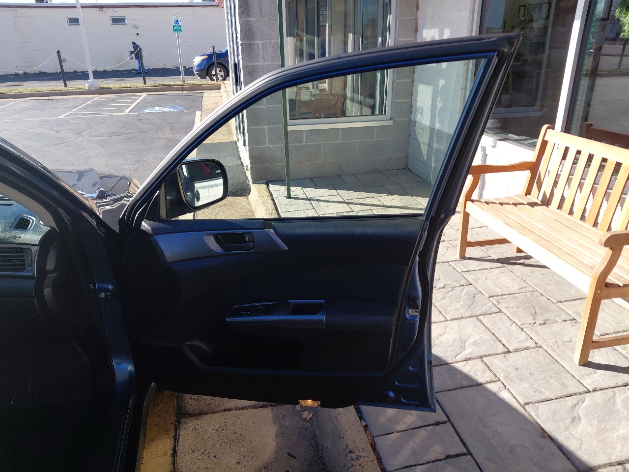 Subaru Forester 4dr Auto 2.5X 2012