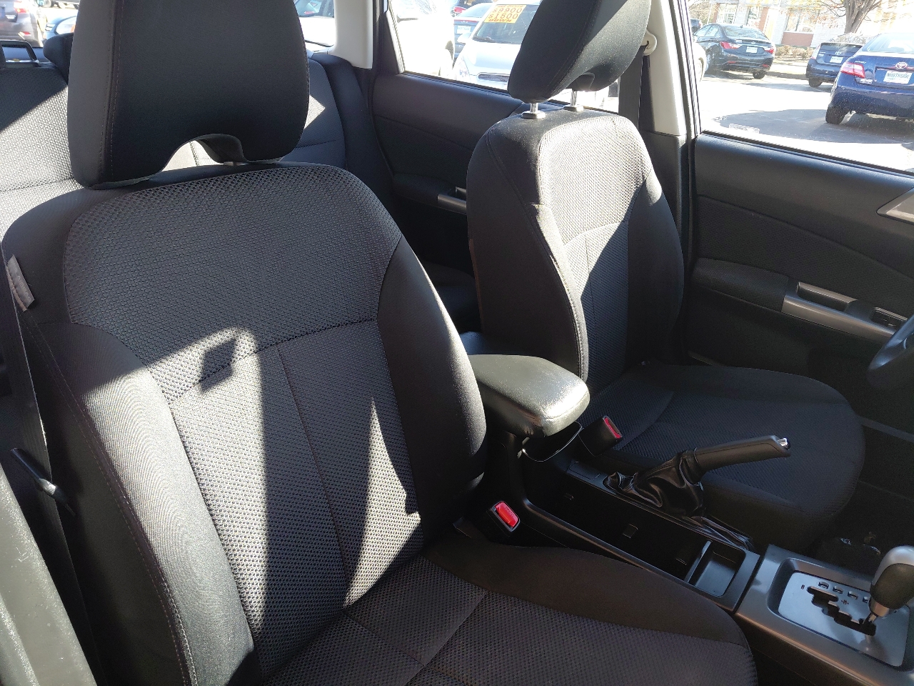 Subaru Forester 4dr Auto 2.5X 2012