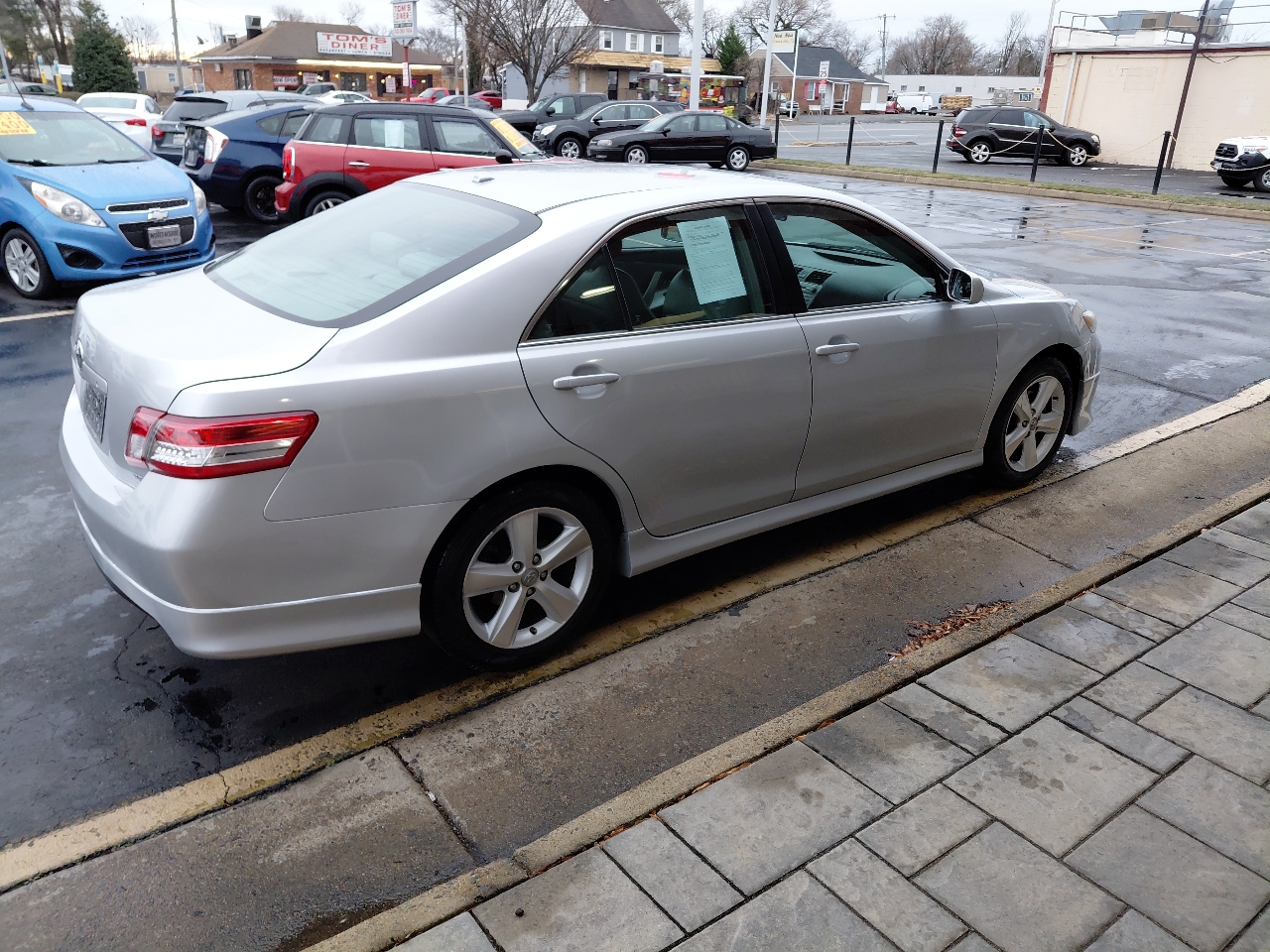 Toyota Camry 4dr Sdn I4 Man (Natl) 2010