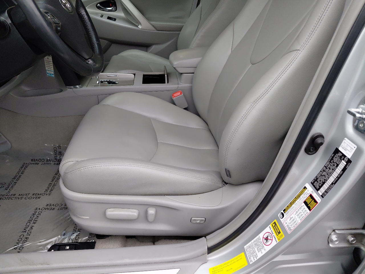 Toyota Camry 4dr Sdn I4 Man (Natl) 2010