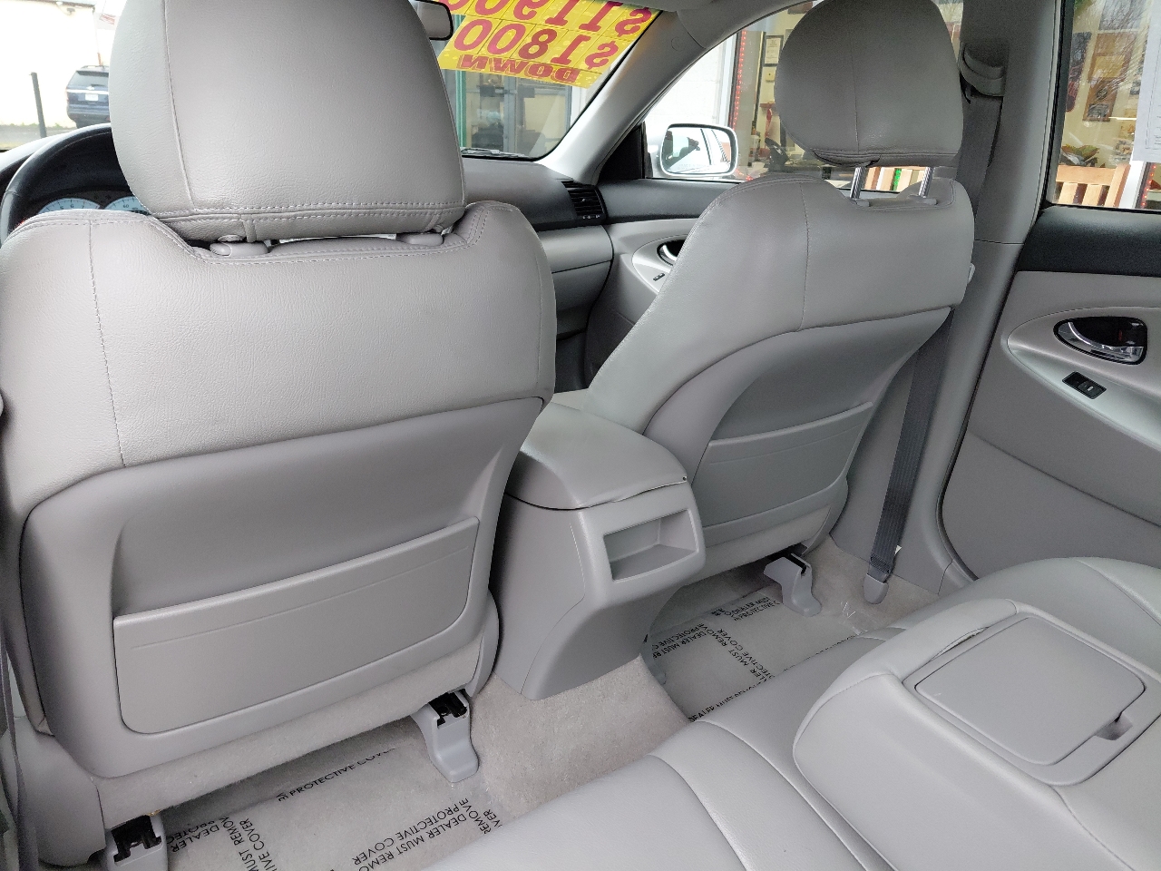 Toyota Camry 4dr Sdn I4 Man (Natl) 2010