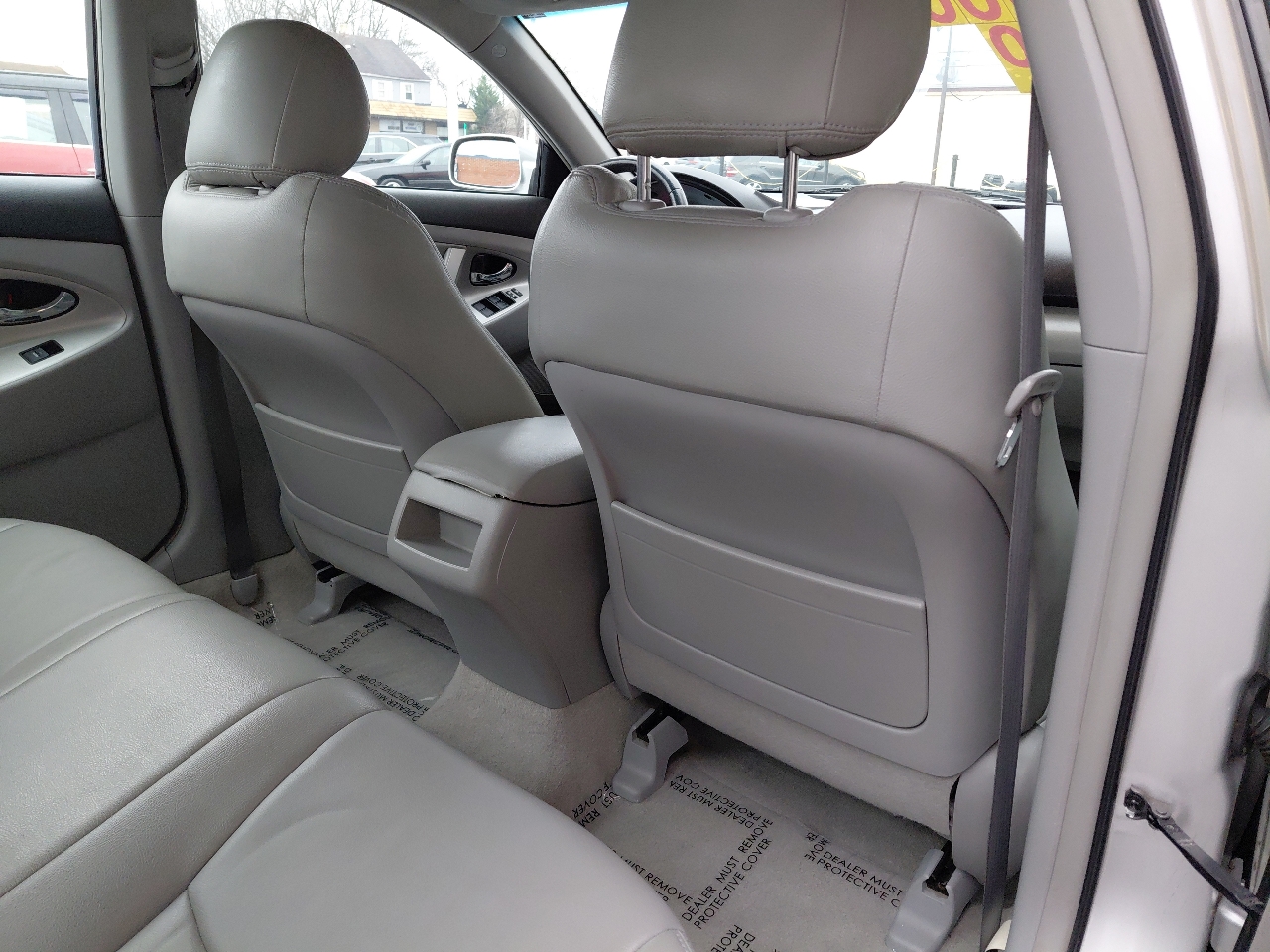 Toyota Camry 4dr Sdn I4 Man (Natl) 2010