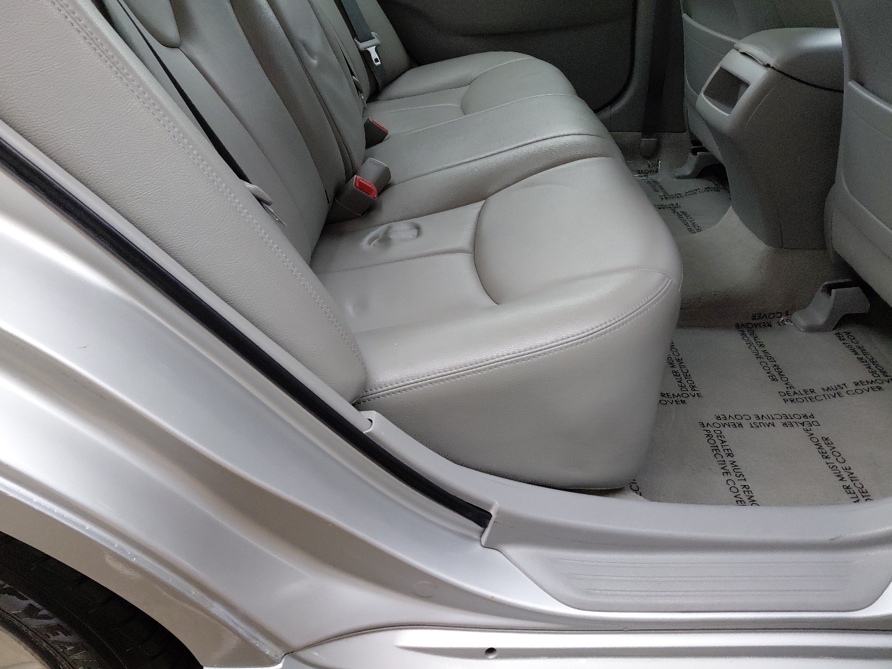 Toyota Camry 4dr Sdn I4 Man (Natl) 2010