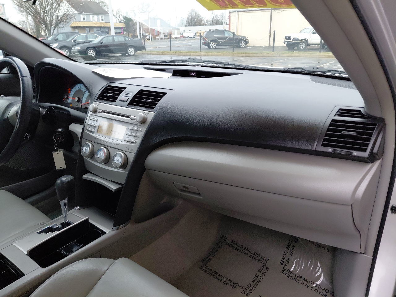 Toyota Camry 4dr Sdn I4 Man (Natl) 2010