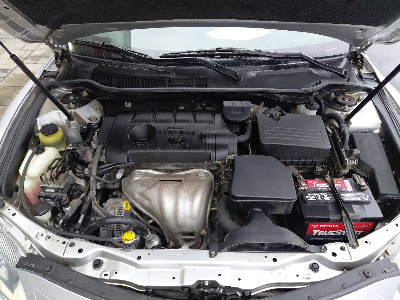 Toyota Camry 4dr Sdn I4 Man (Natl) 2010