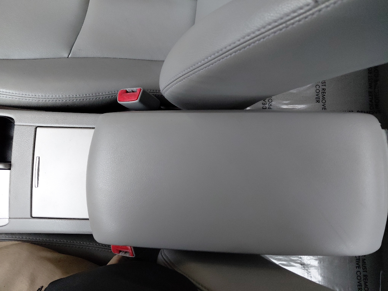 Toyota Camry 4dr Sdn I4 Man (Natl) 2010