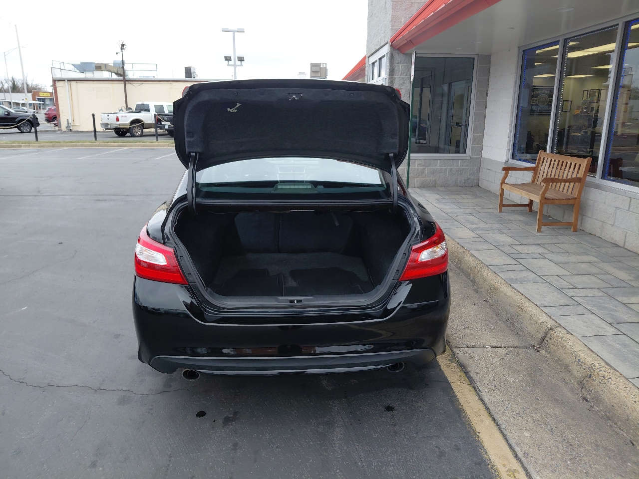 Nissan Altima 4dr Sdn I4 2.5 SL 2016