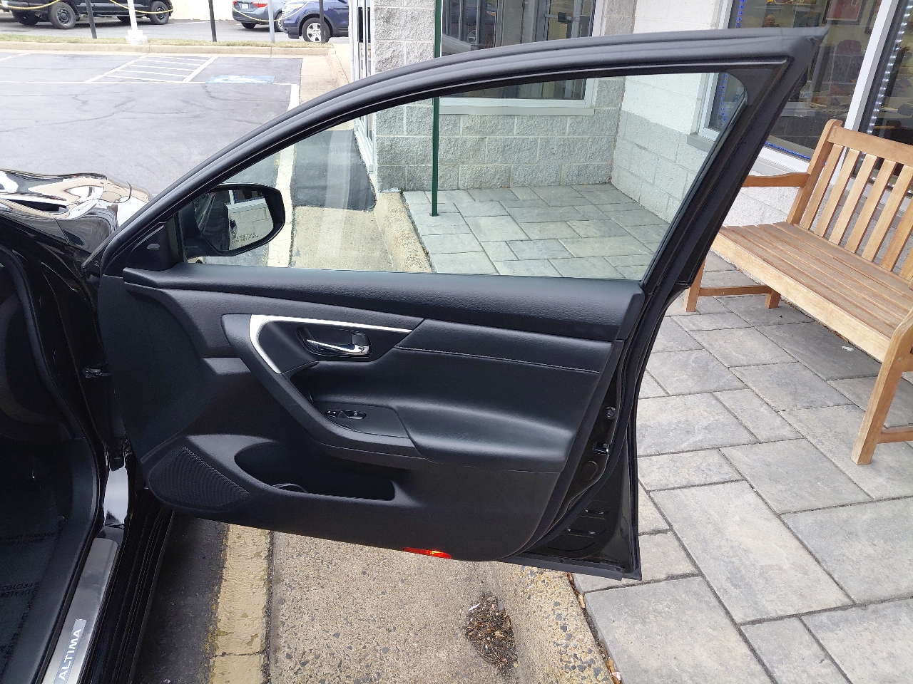 Nissan Altima 4dr Sdn I4 2.5 SL 2016