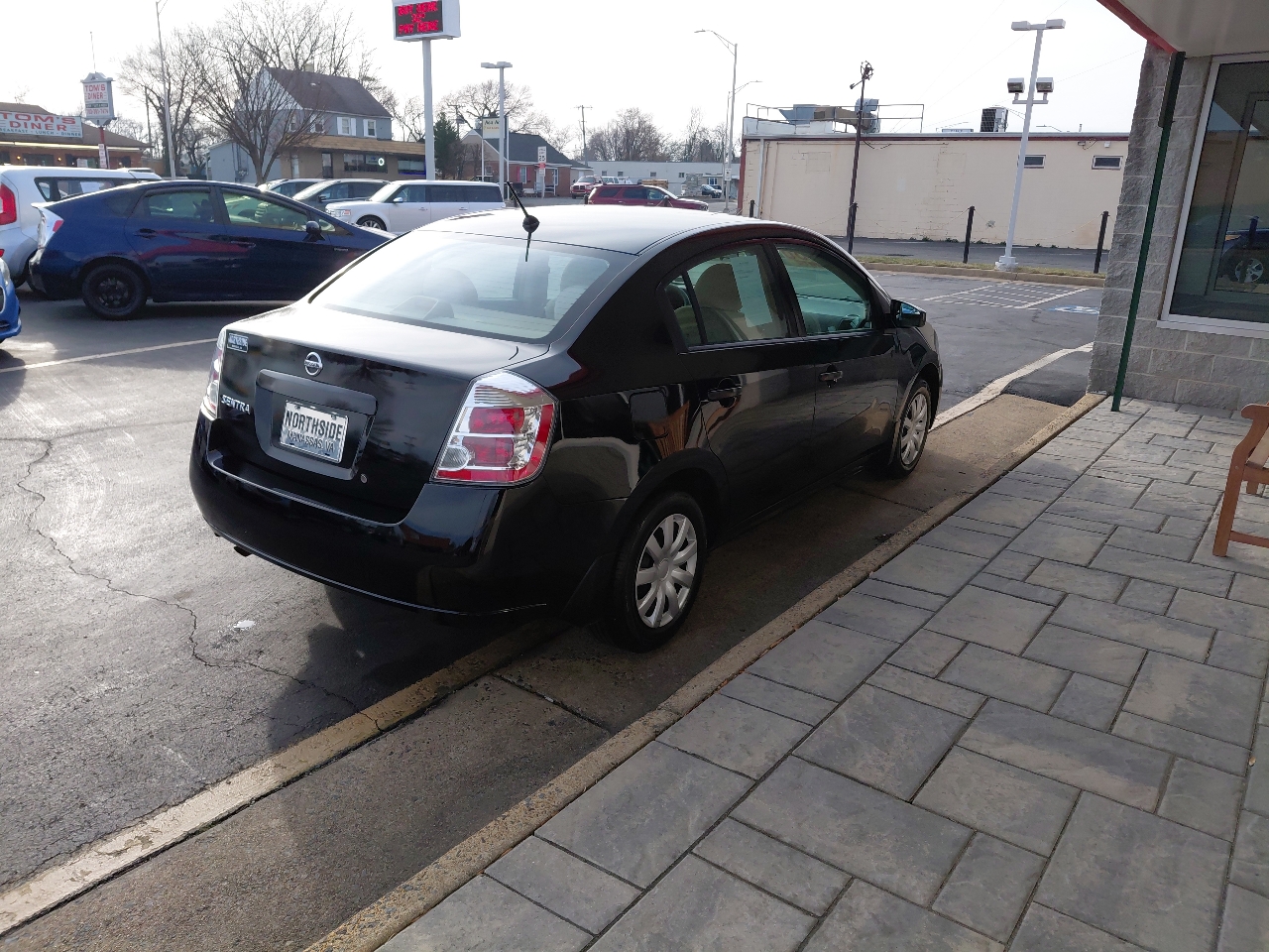 Nissan Sentra 4dr Sdn I4 CVT 2.0 2008