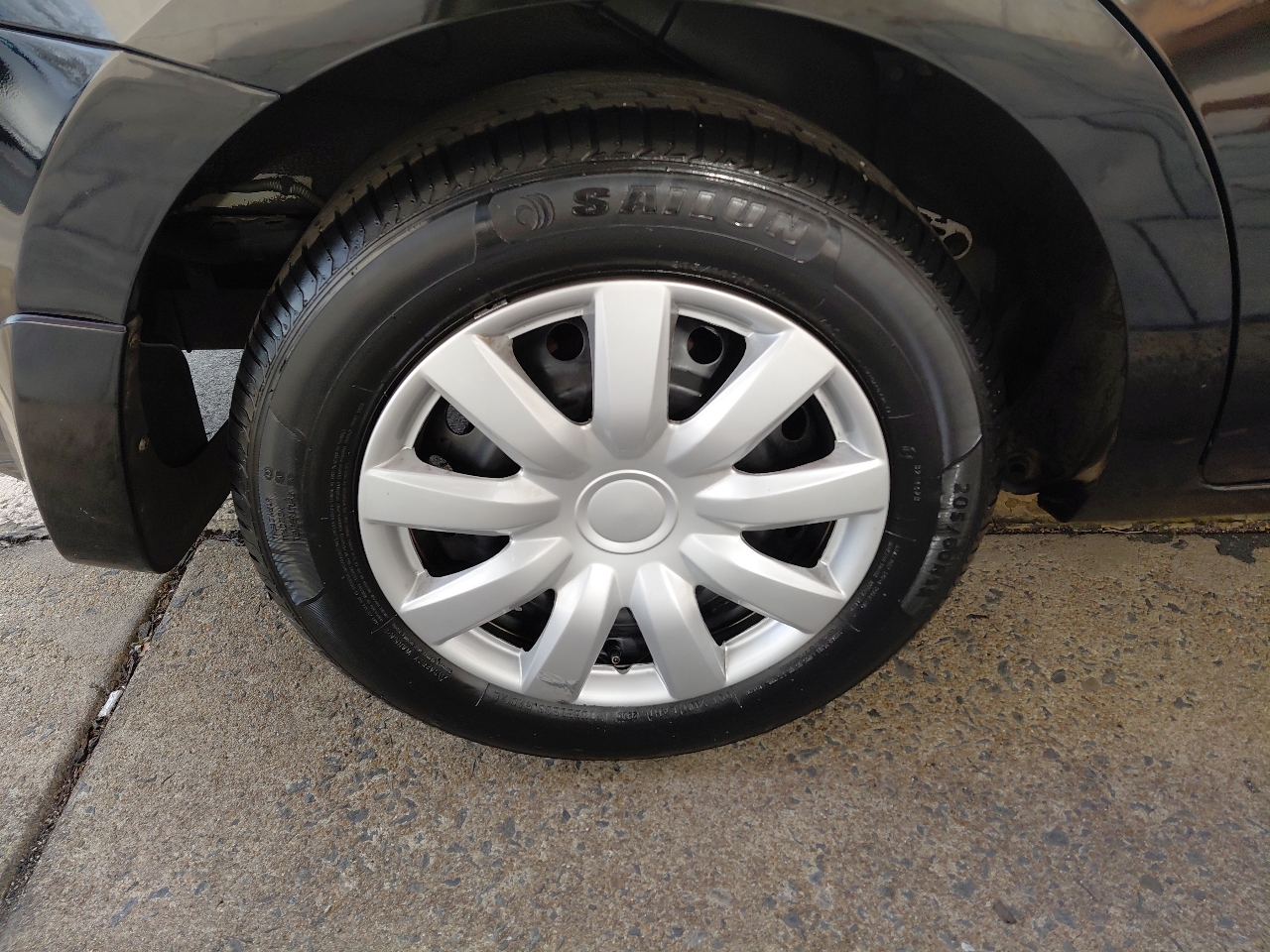 Nissan Sentra 4dr Sdn I4 CVT 2.0 2008