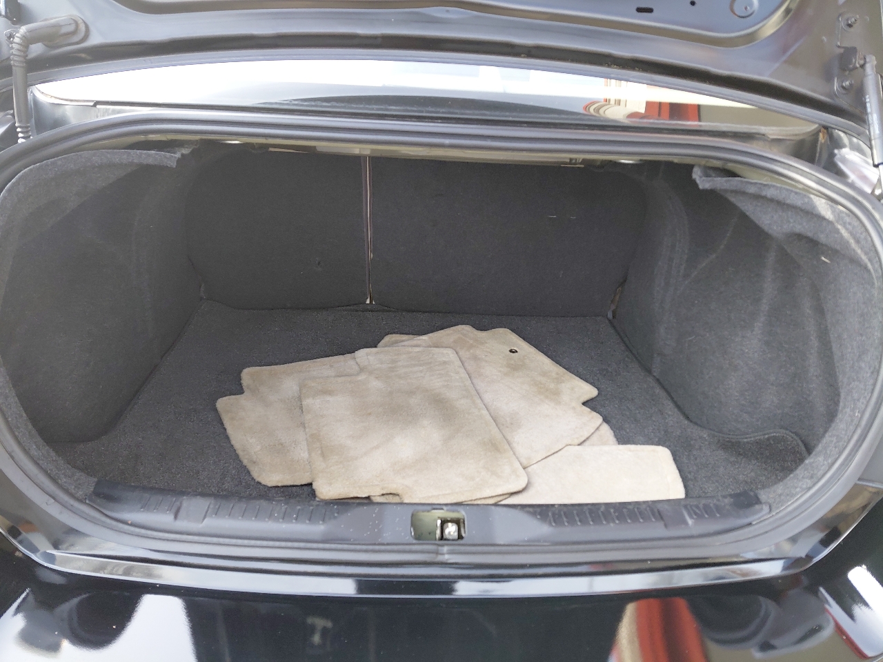 Nissan Sentra 4dr Sdn I4 CVT 2.0 2008