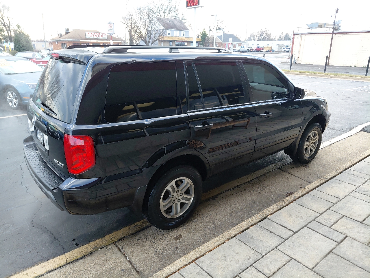 Honda Pilot 4WD EX Auto w/Leather 2004
