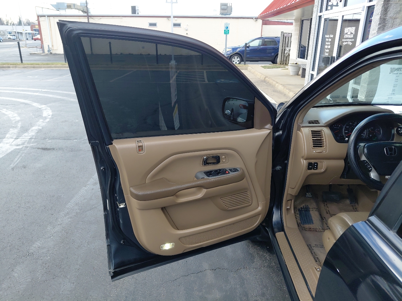 Honda Pilot 4WD EX Auto w/Leather 2004