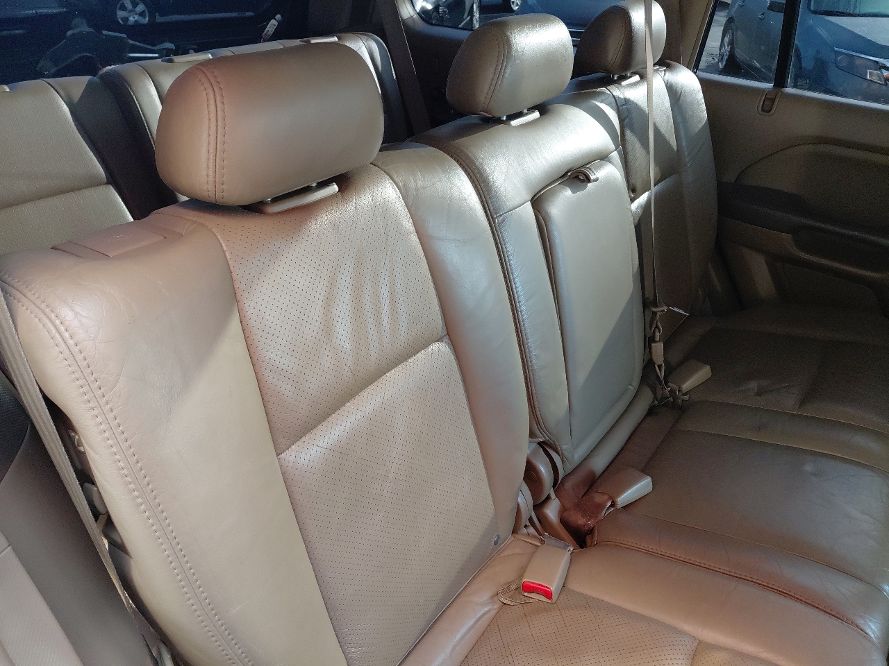Honda Pilot 4WD EX Auto w/Leather 2004
