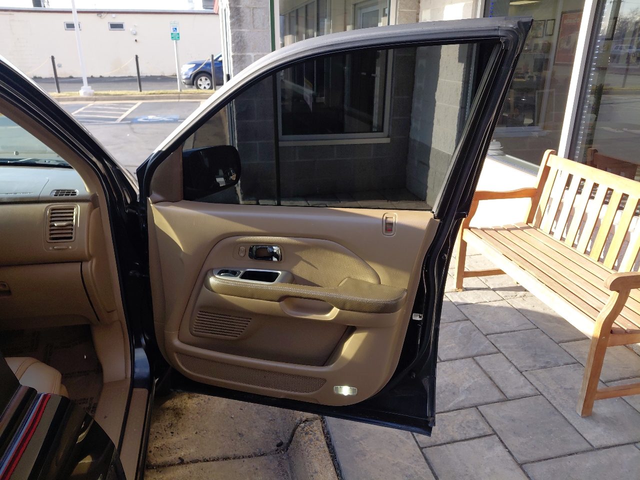 Honda Pilot 4WD EX Auto w/Leather 2004