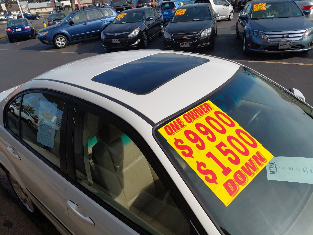 BMW 3 Series 325i 4dr Sdn RWD 2002