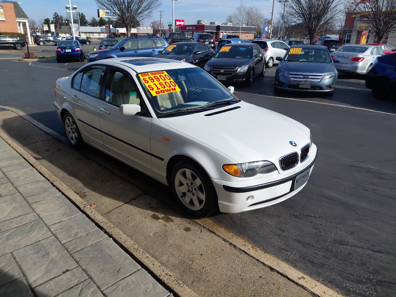 BMW 3 Series 325i 4dr Sdn RWD 2002