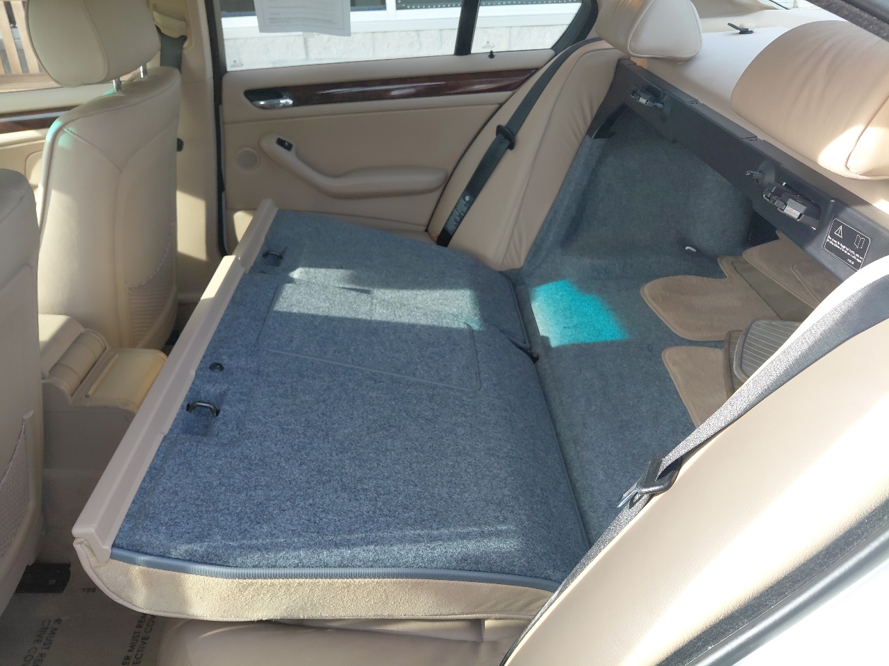 BMW 3 Series 325i 4dr Sdn RWD 2002