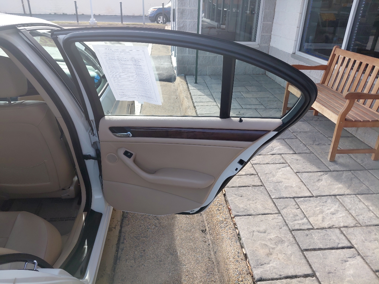 BMW 3 Series 325i 4dr Sdn RWD 2002