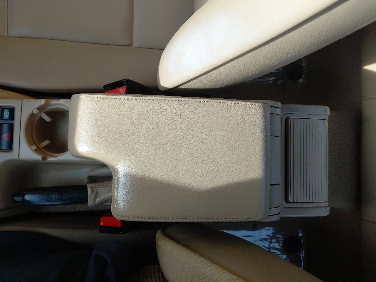 BMW 3 Series 325i 4dr Sdn RWD 2002