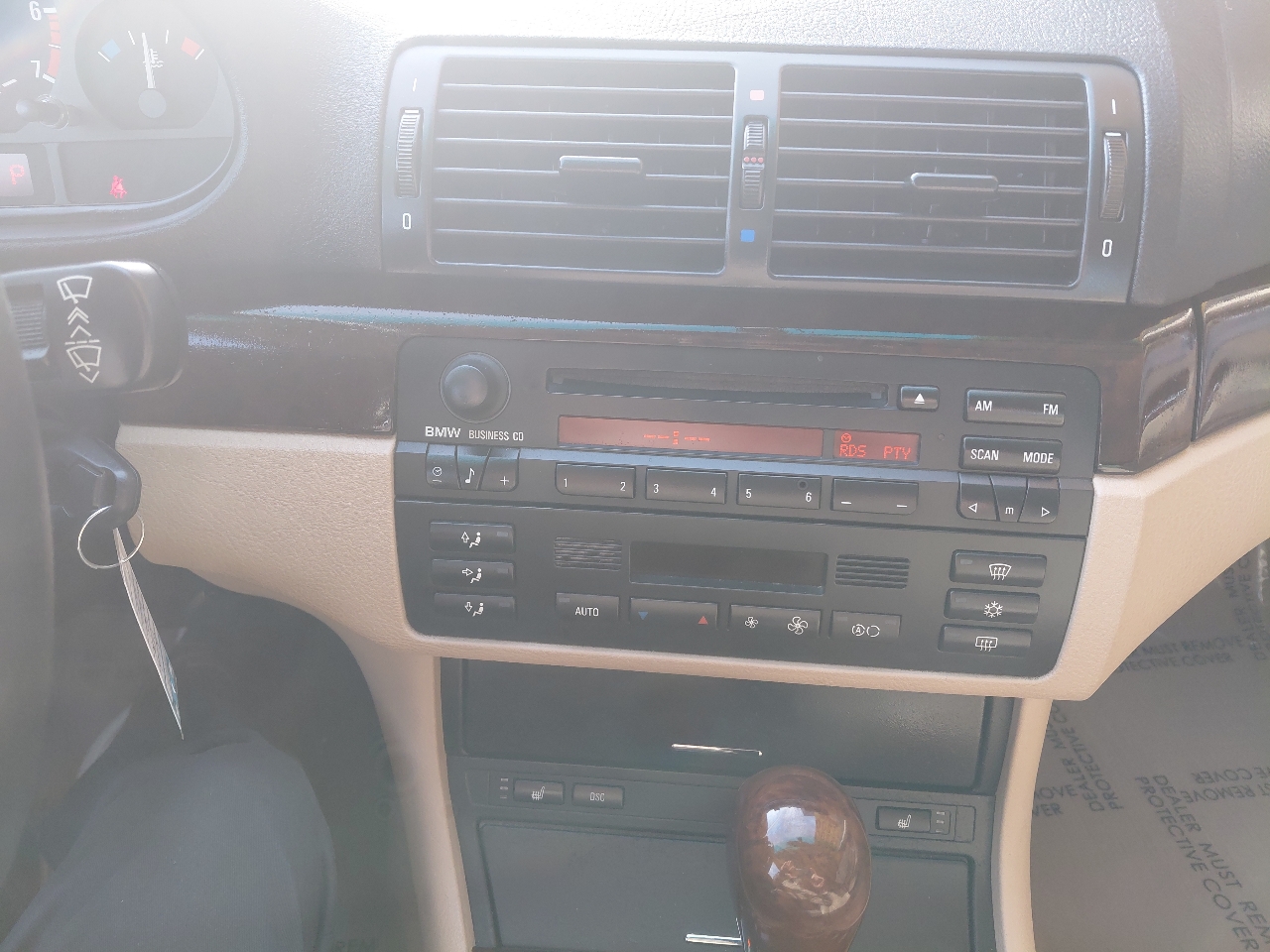 BMW 3 Series 325i 4dr Sdn RWD 2002