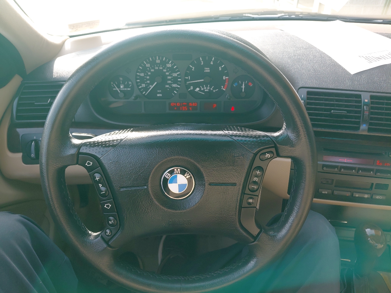 BMW 3 Series 325i 4dr Sdn RWD 2002