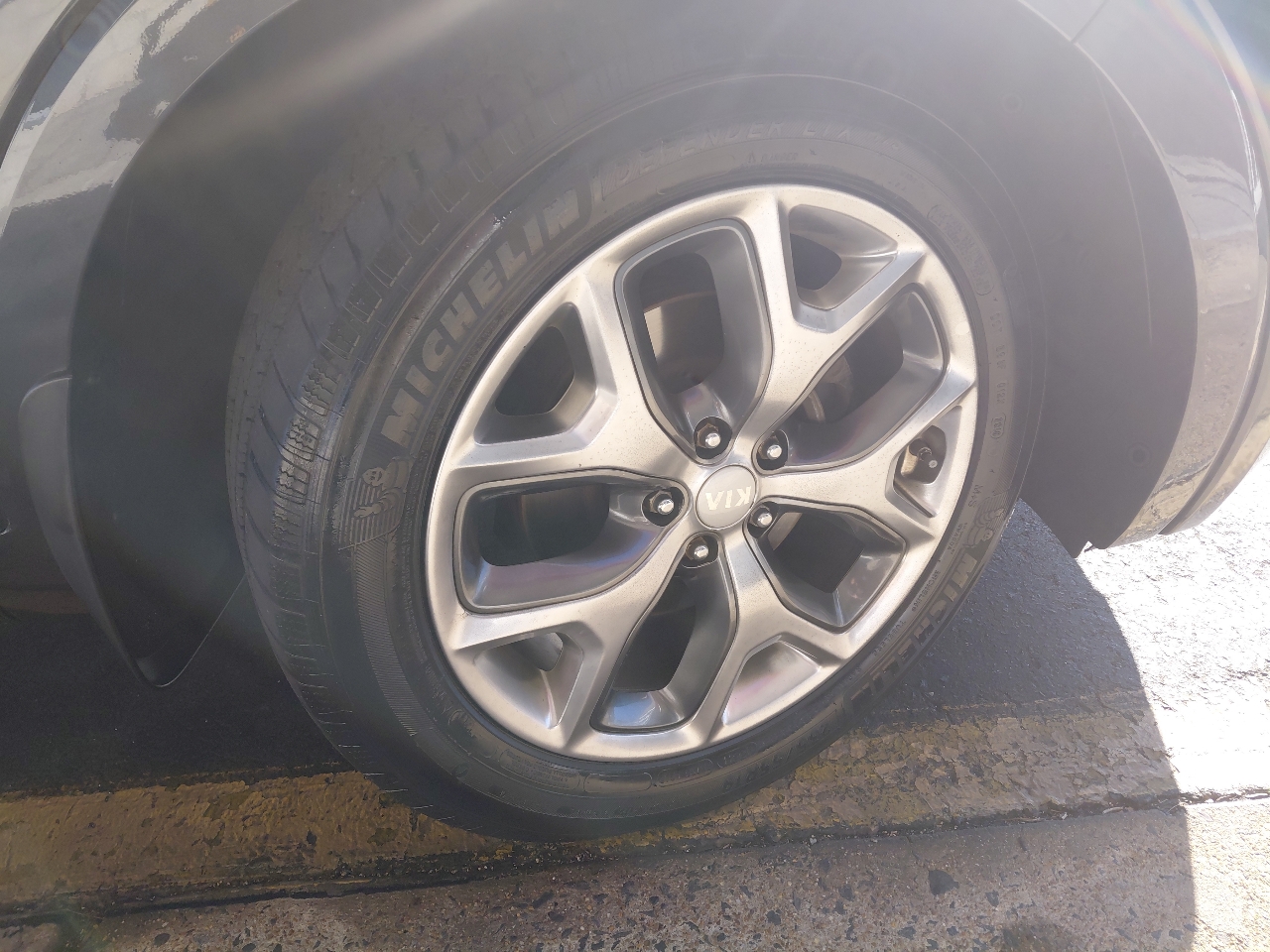 Kia Sorento AWD 4dr 3.3L SXL 2016