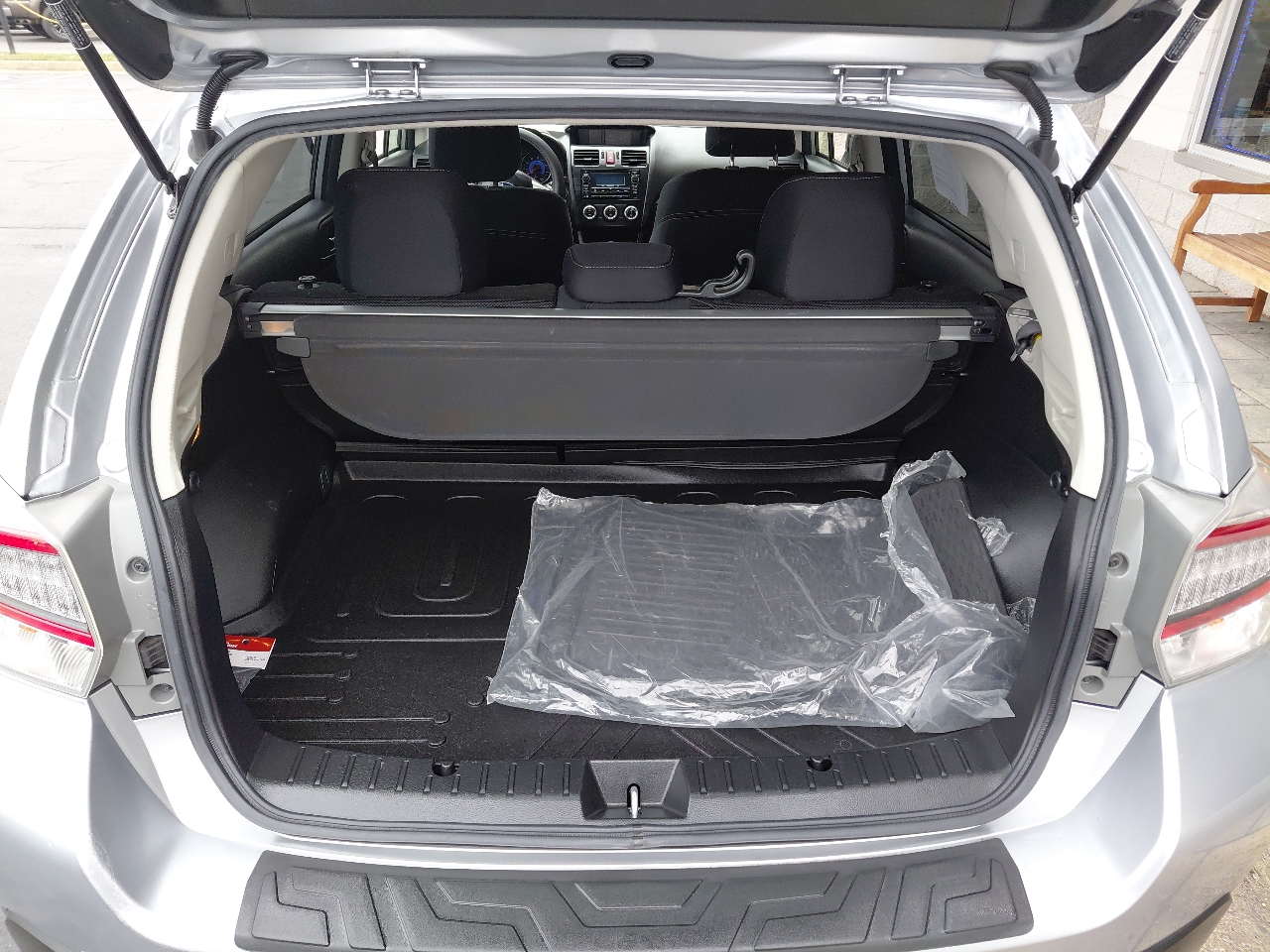 Subaru XV Crosstrek Hybrid 5dr 2.0i 2014