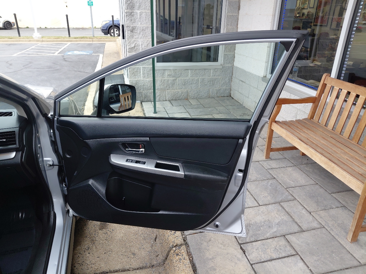 Subaru XV Crosstrek Hybrid 5dr 2.0i 2014