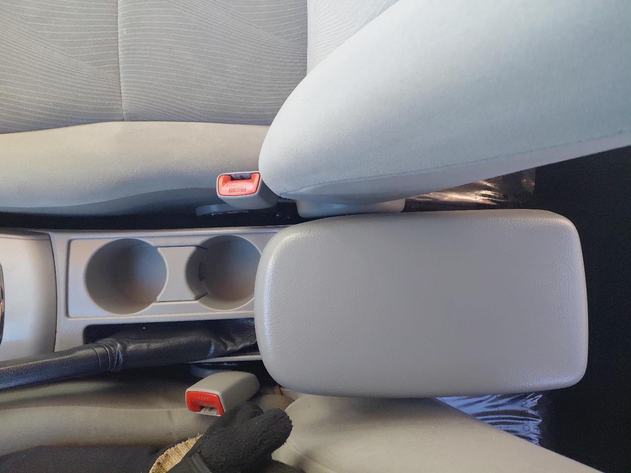 Toyota Corolla 4dr Sdn Auto LE (Natl) 2011