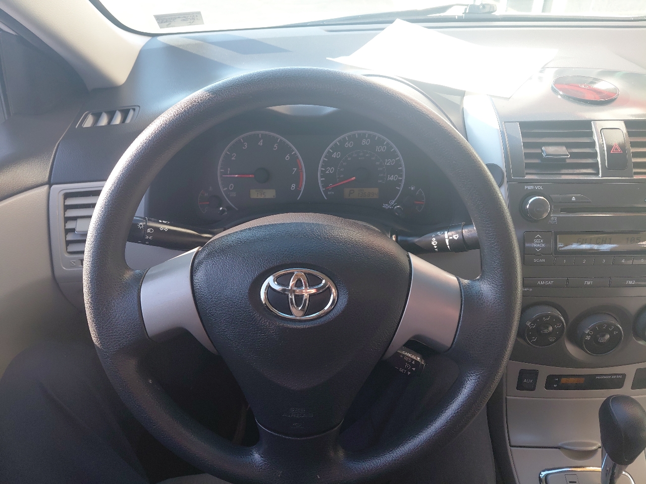 Toyota Corolla 4dr Sdn Auto LE (Natl) 2011