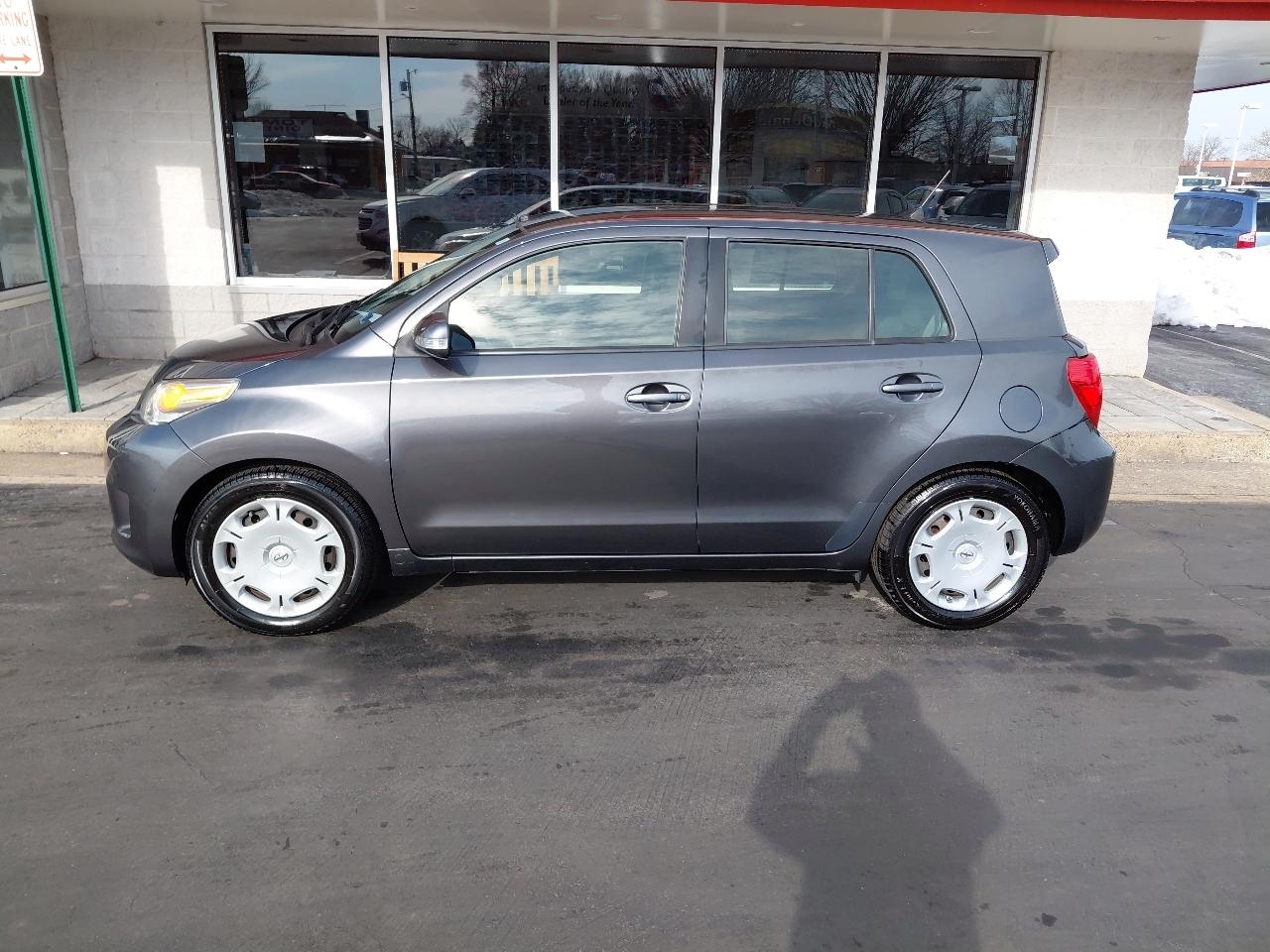 Scion xD 5dr HB Man (Natl) 2012