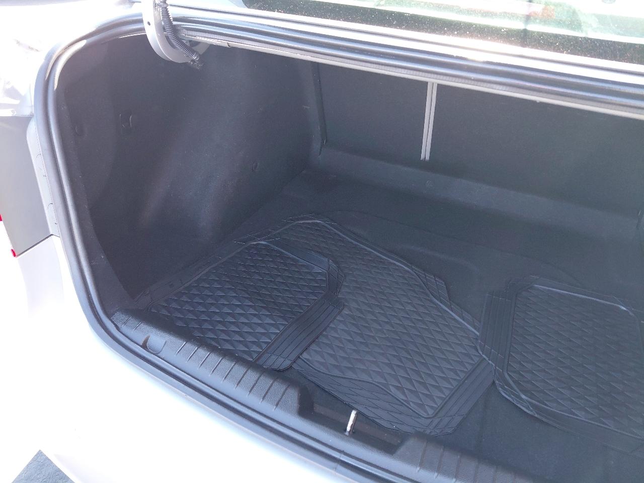 Chevrolet Cruze 4dr Sdn LT w/1LT 2011