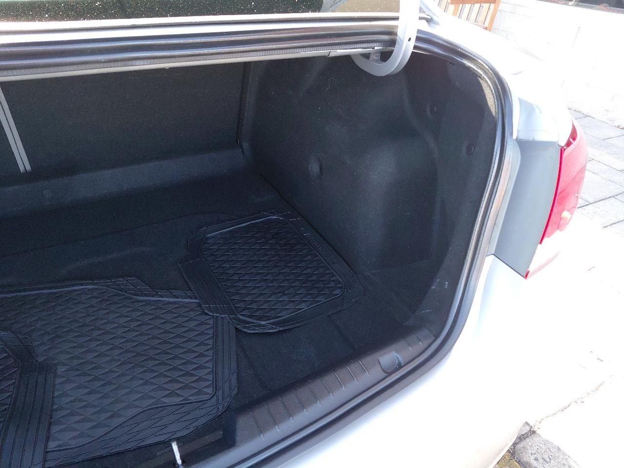 Chevrolet Cruze 4dr Sdn LT w/1LT 2011