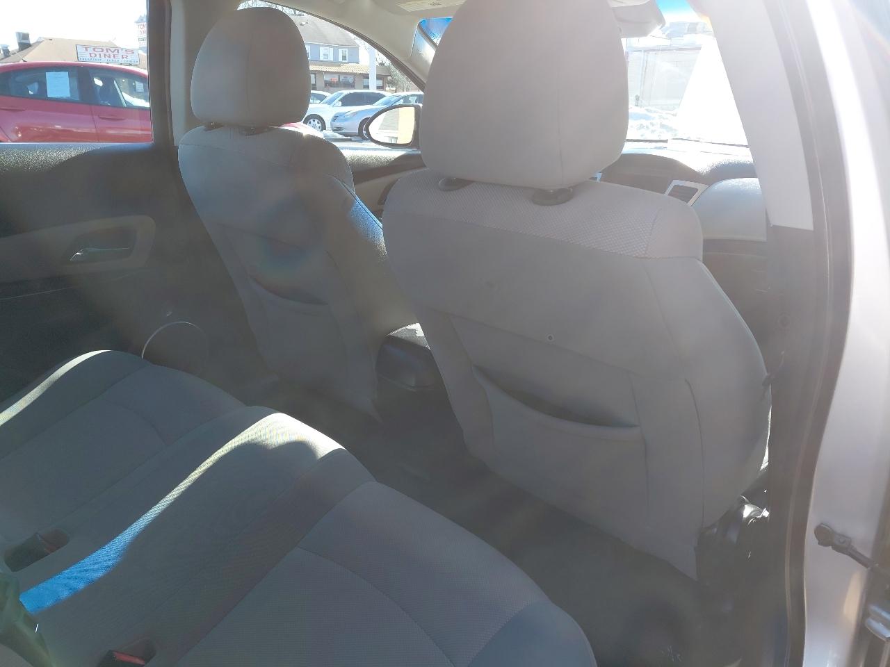 Chevrolet Cruze 4dr Sdn LT w/1LT 2011