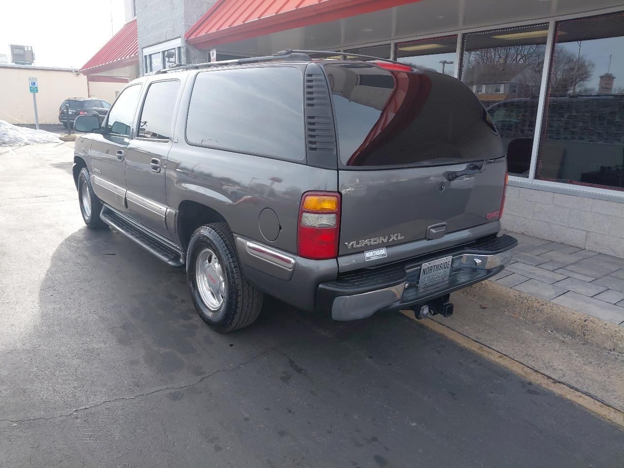 GMC Yukon XL 4dr 1500 SLT 2002