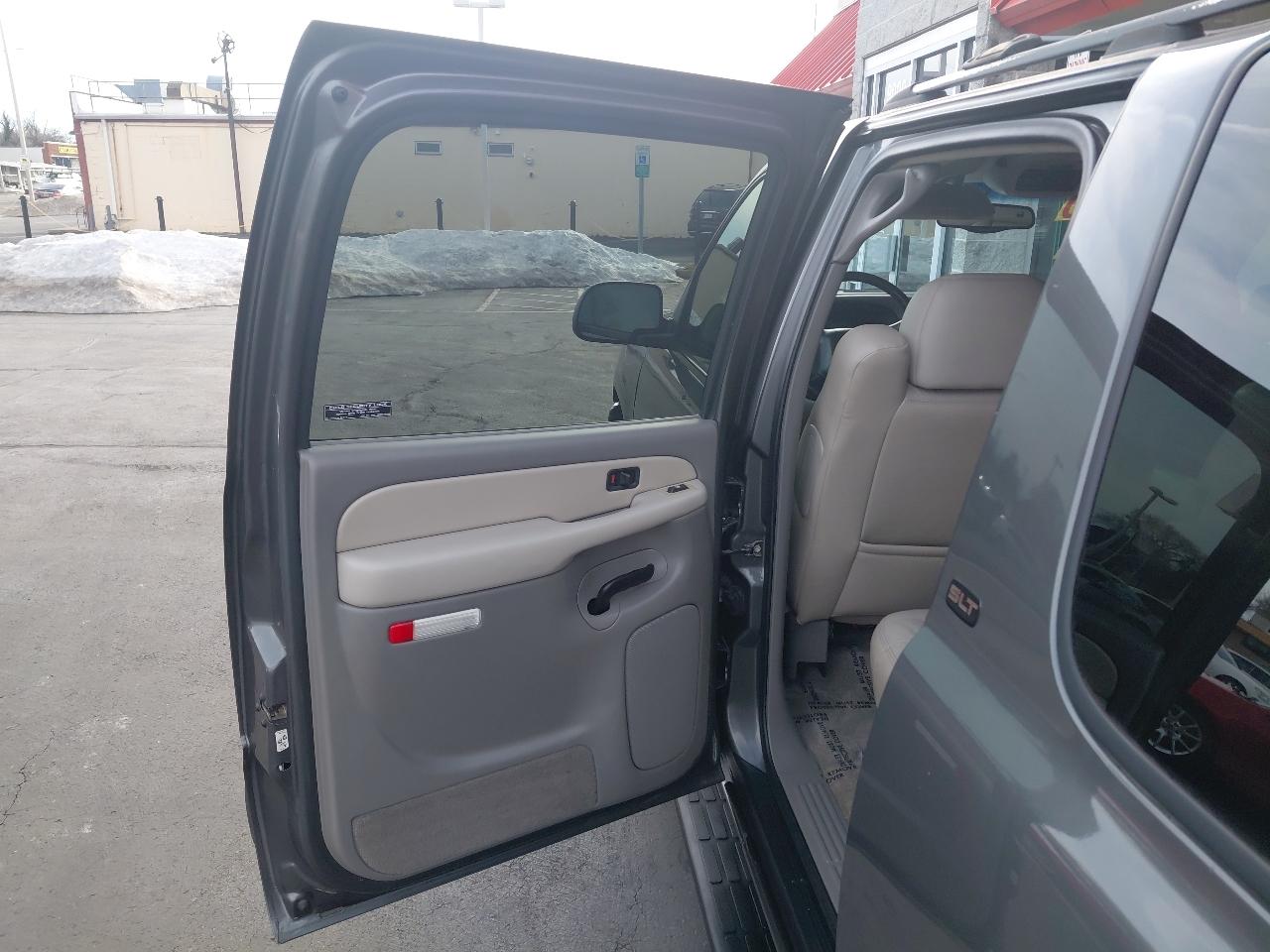 GMC Yukon XL 4dr 1500 SLT 2002