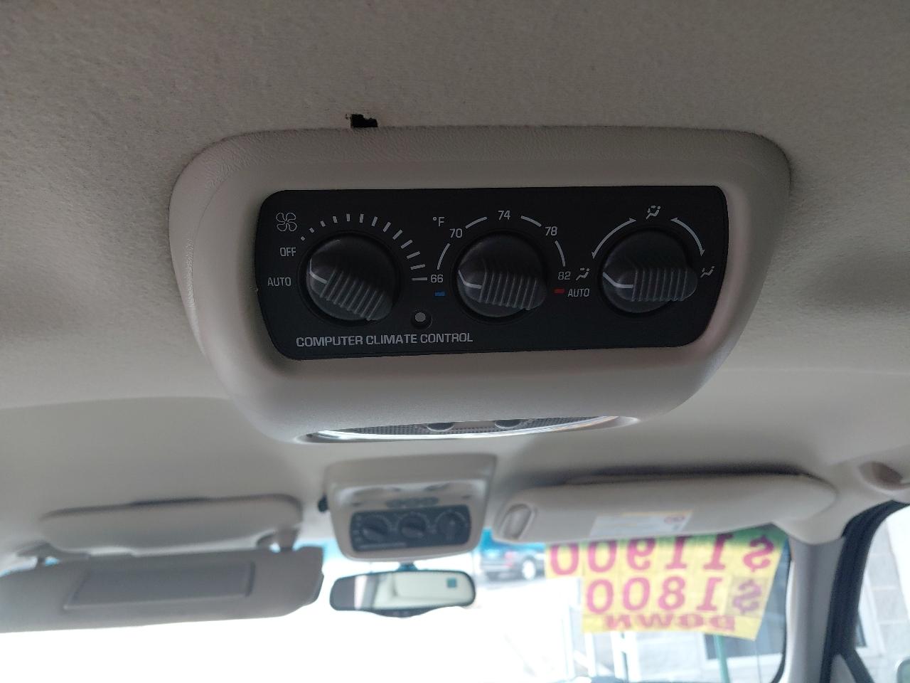 GMC Yukon XL 4dr 1500 SLT 2002