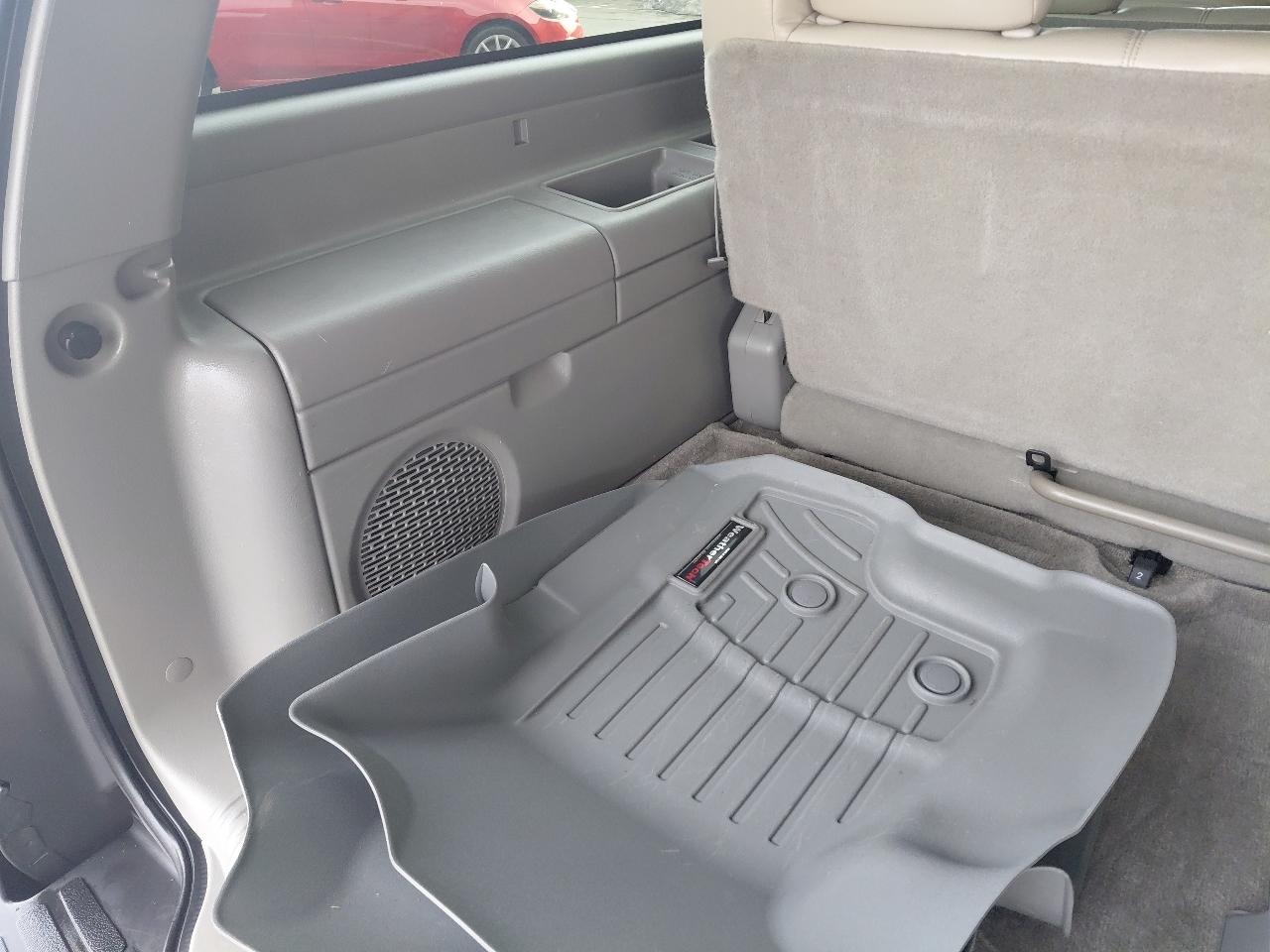 GMC Yukon XL 4dr 1500 SLT 2002