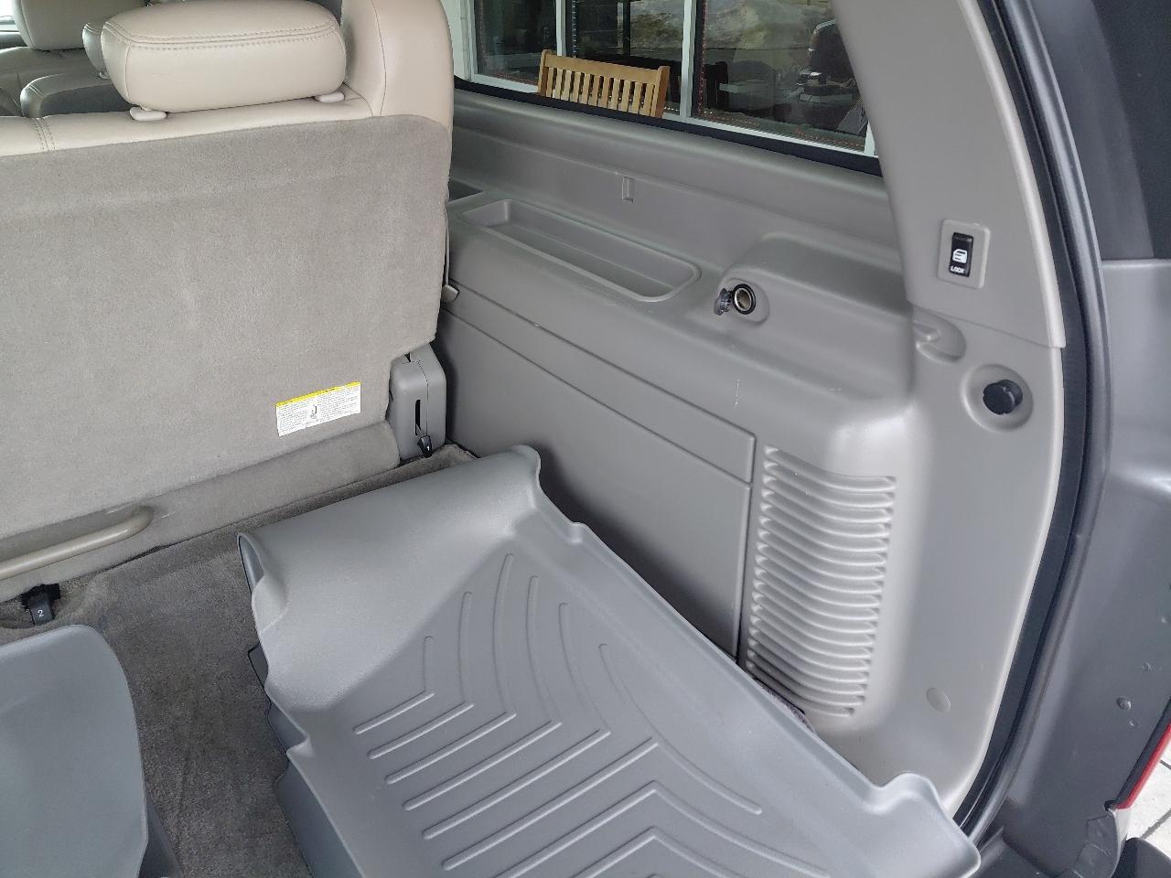 GMC Yukon XL 4dr 1500 SLT 2002